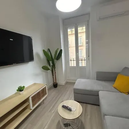 Santa Faz Aire Acondicionado En 3 Bedrooms *