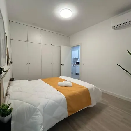Santa Faz Aire Acondicionado En 3 Bedrooms *